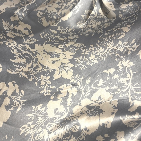 Reformation Frankie Silk Porcelain Blue and White Floral Dress - Picture 6 of 9